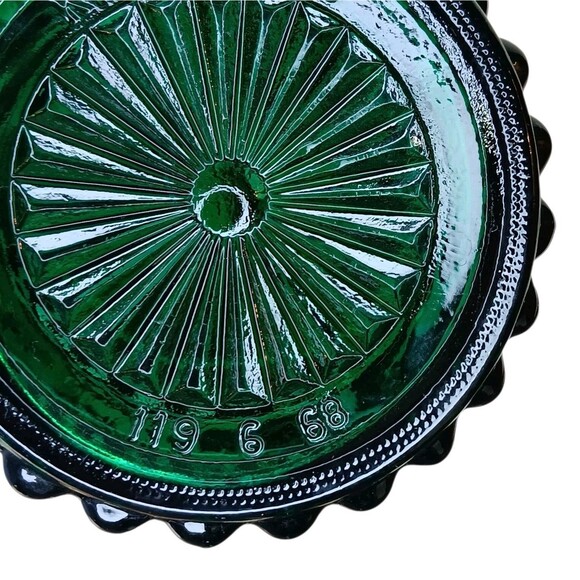 Vintage Jim Beam Kentucky Derby Glass Decanter 1968 Emerald Green With Stopper - Picture 8 of 11